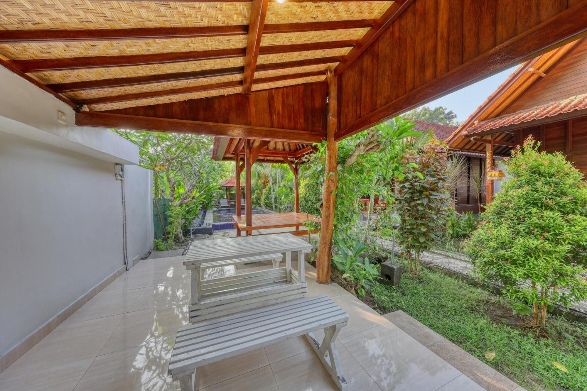 Asoka Bungalows Ped Exteriör bild
