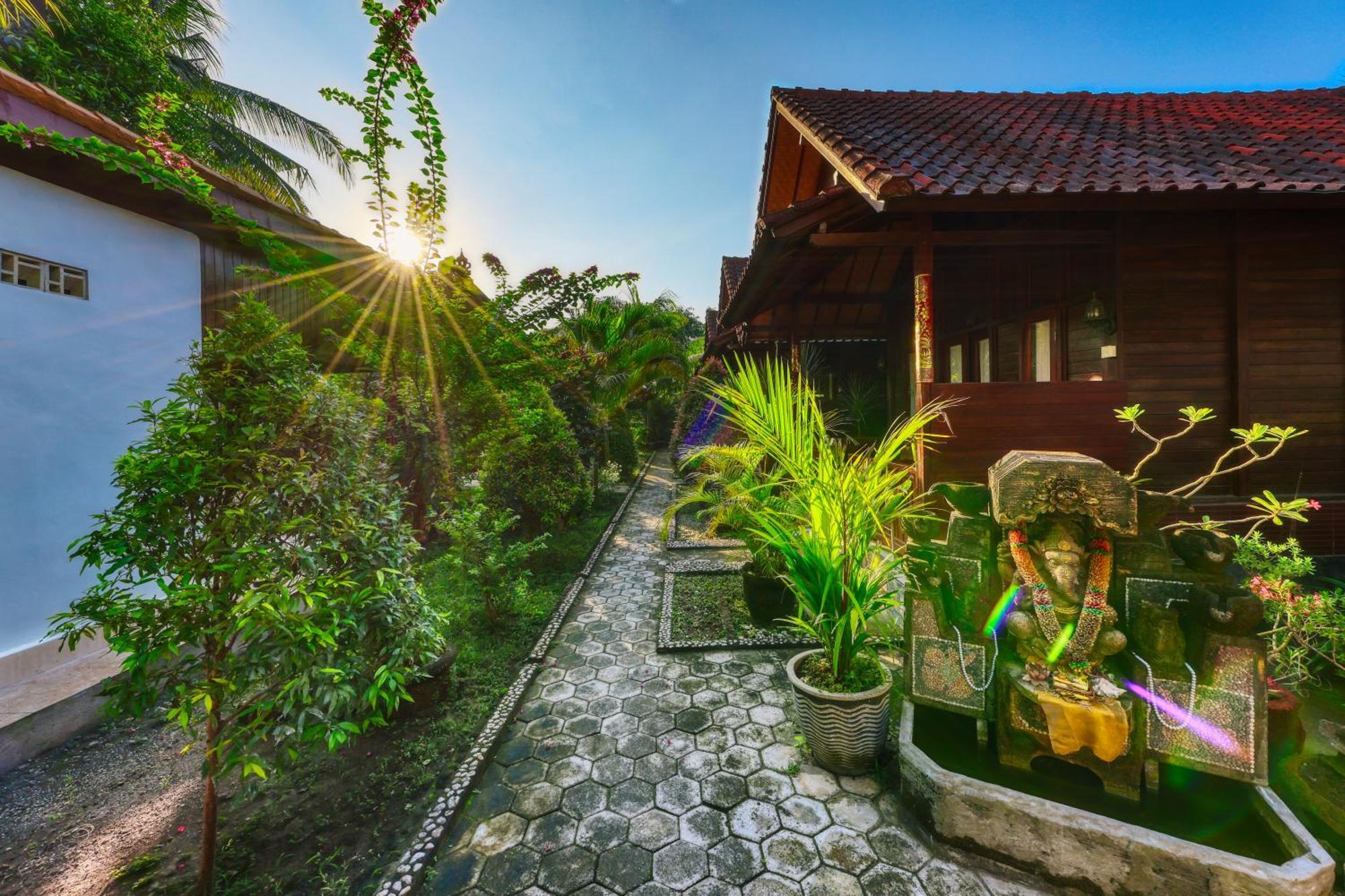 Asoka Bungalows Ped Exteriör bild